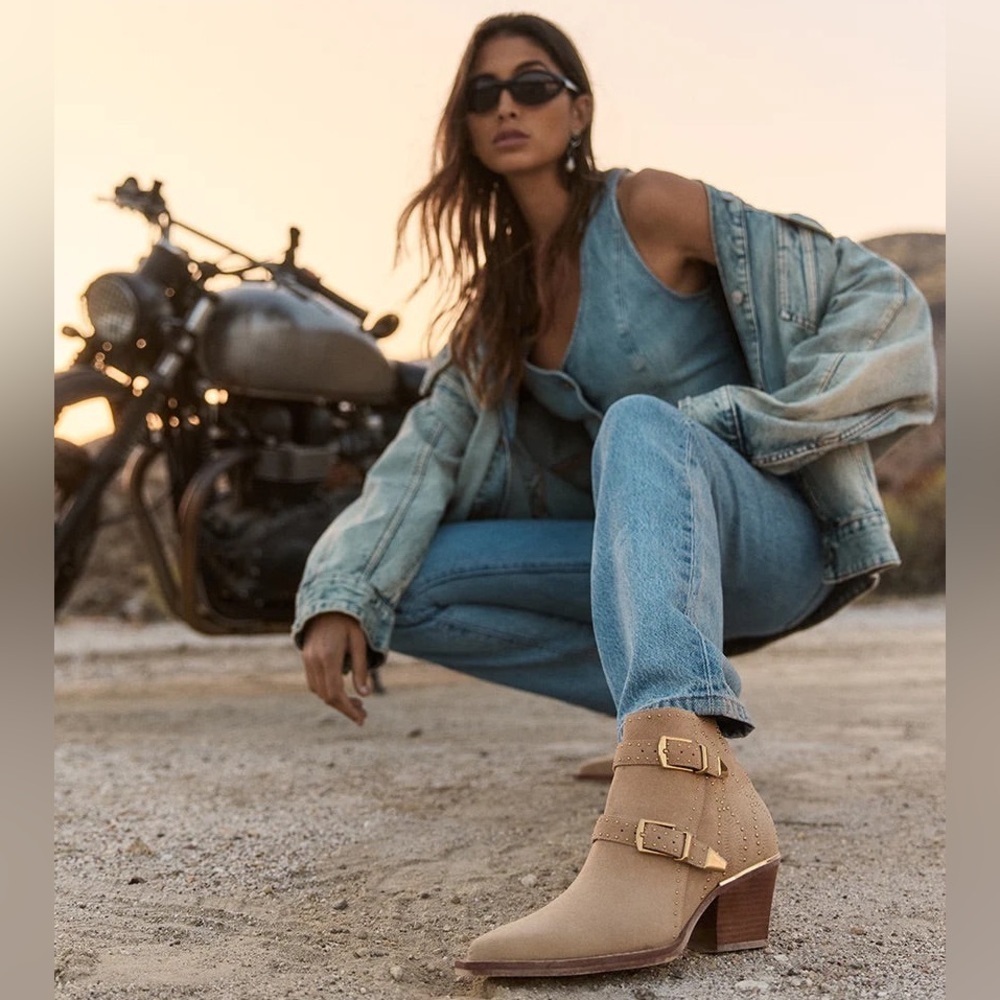 DOLCE VITA RONNIE Western Buckled Camel Suede Booties Women’s Size 6